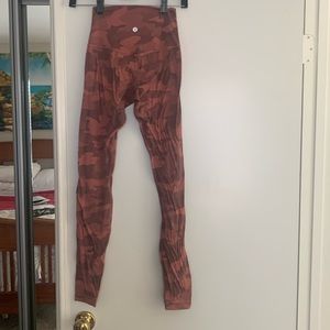 Lululemon Wunder Train High-Rise, full length Camo Brier Rose Multi